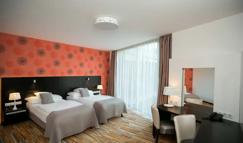 Art Hotel Szeged Szeged - M�jus 1. 