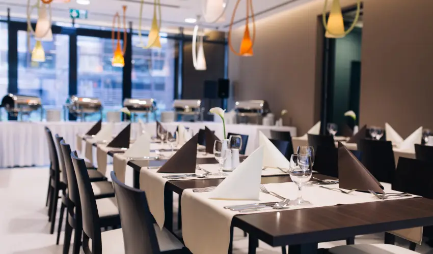 Art Hotel Szeged Szeged - M�jus 1. 