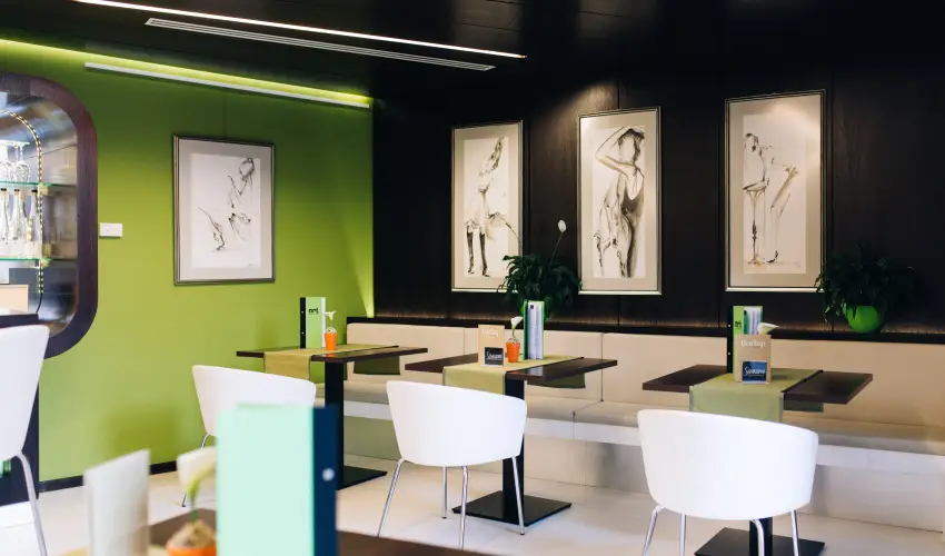 Art Hotel Szeged Szeged - M�jus 1. 