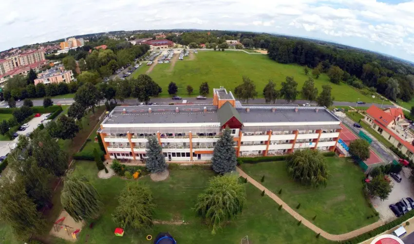 Art Hotel Zalakaros - M�jus 1. (min. 3 �j)