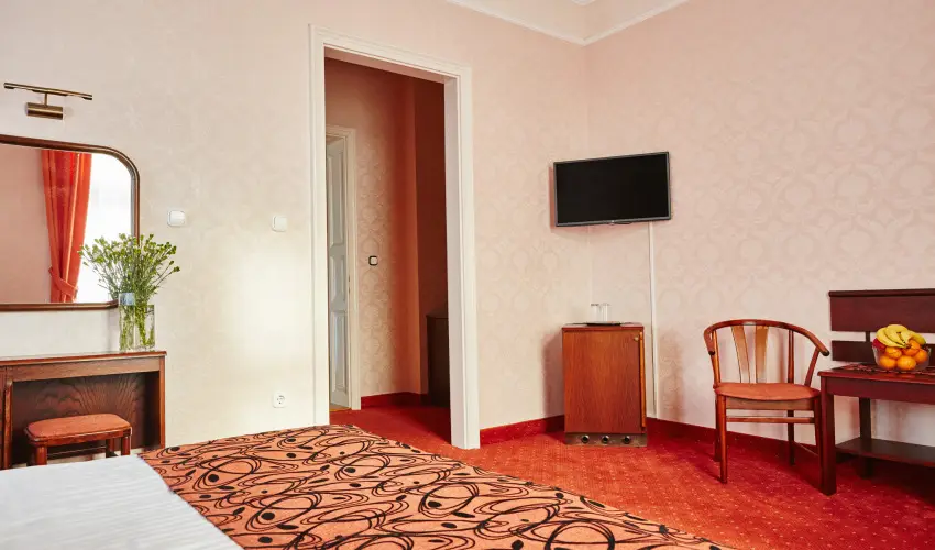 Astoria Hotel s tterem Balatonfred - Mjus 1.