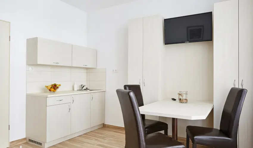 Astoria Hotel s tterem Balatonfred - Mjus 1.