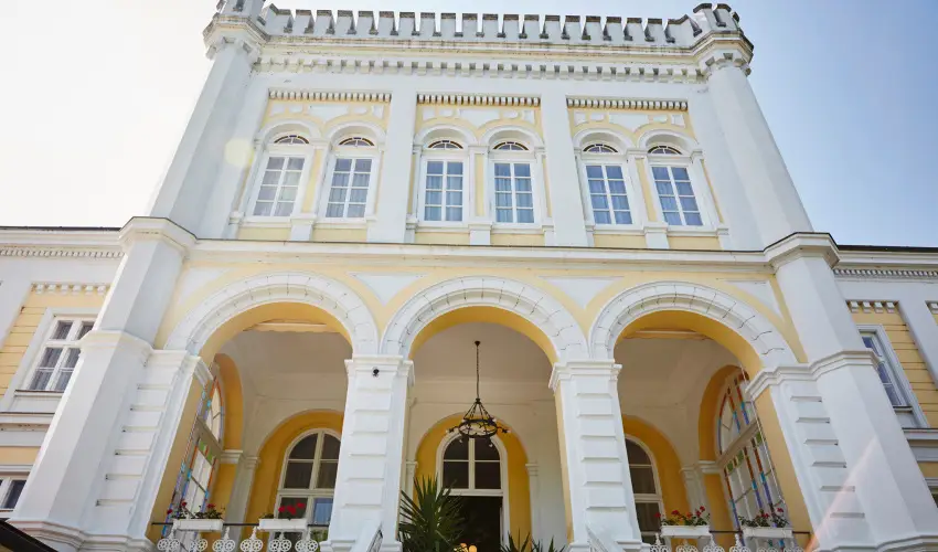 Astoria Hotel s tterem Balatonfred - Mjus 1.