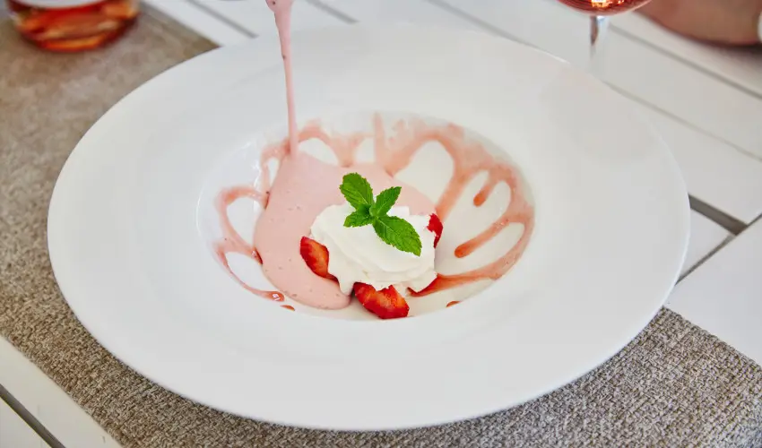 Astoria Hotel s tterem Balatonfred - Mjus 1.