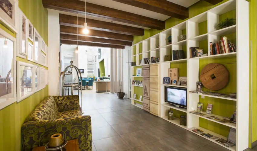 Atrium Fashion Hotel Budapest - Mjus 1. - teljes elrefizetssel