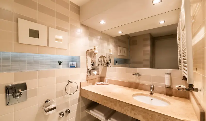 Atrium Fashion Hotel Budapest - Mjus 1. - teljes elrefizetssel