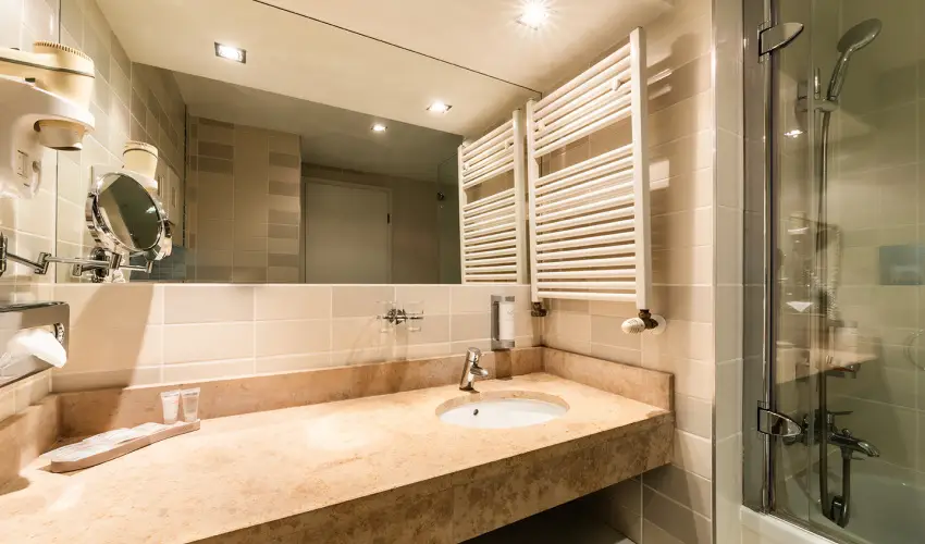 Atrium Fashion Hotel Budapest - Mjus 1. - teljes elrefizetssel