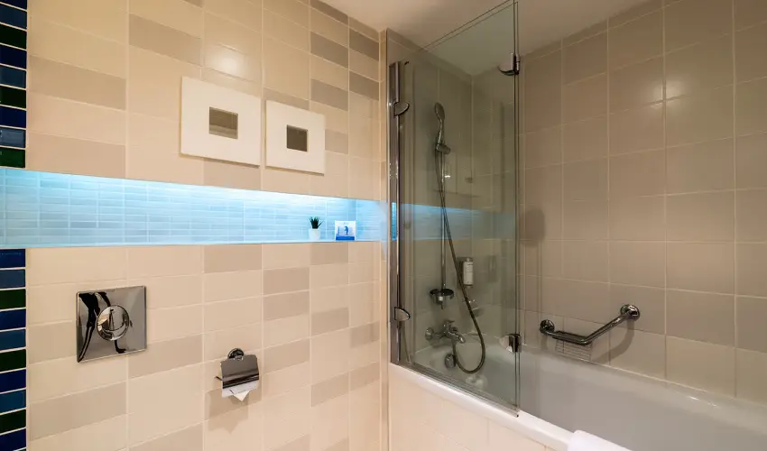 Atrium Fashion Hotel Budapest - Mjus 1. - teljes elrefizetssel