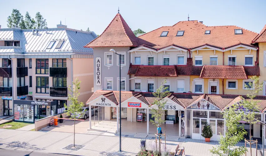 Aurora Vendghz Hvz - Kt nnep kztt (min. 3 j)