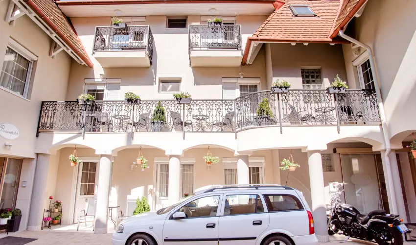 Aurora Vendghz Hvz - Kt nnep kztt (min. 3 j)