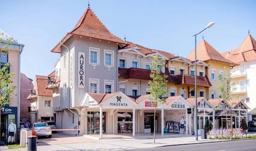 Aurora Vendghz Hvz - Kt nnep kztt (min. 3 j)