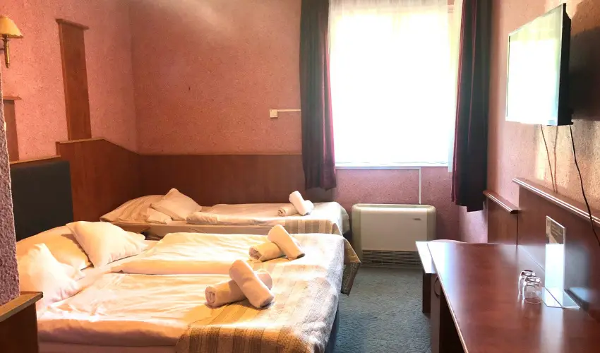 Bagolyvr Inrcs Inrcs - Mjus 1. 