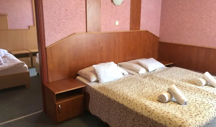 Bagolyvr Inrcs Inrcs - Mjus 1. 