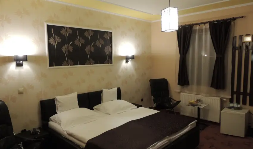 Bajor Panzi Aparthotel Bk, Bkfrd - Mjus 1.