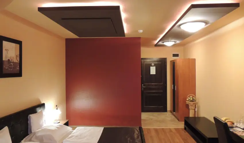 Bajor Panzi Aparthotel Bk, Bkfrd - Mjus 1.