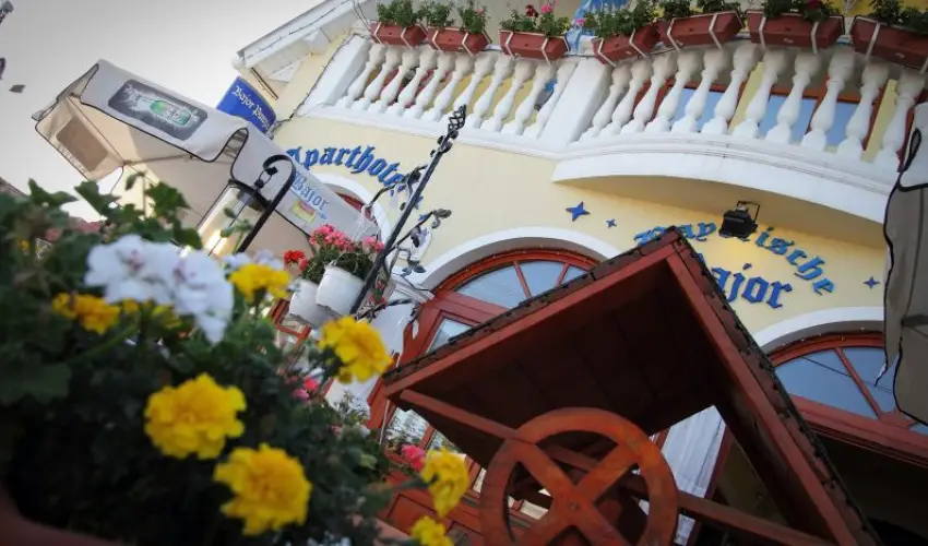 Bajor Panzi Aparthotel Bk, Bkfrd - Mjus 1.