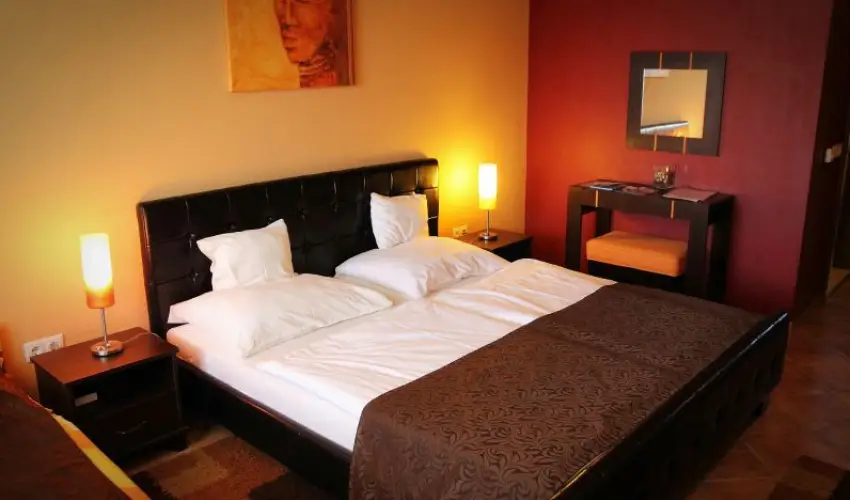 Bajor Panzi Aparthotel Bk, Bkfrd - Mjus 1.