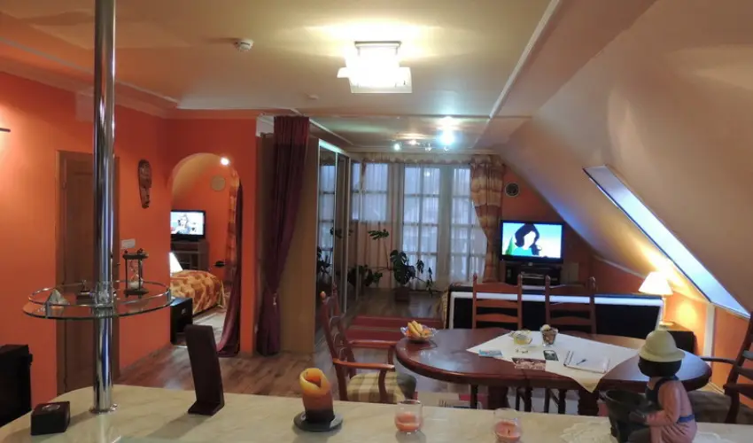 Bajor Panzi Aparthotel Bk, Bkfrd - Mjus 1.