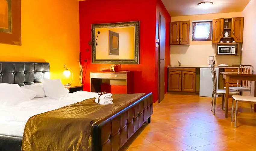 Bajor Panzi Aparthotel Bk, Bkfrd - Mjus 1.