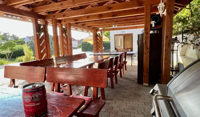 Bajor Panzi Aparthotel Bk, Bkfrd - Mjus 1.