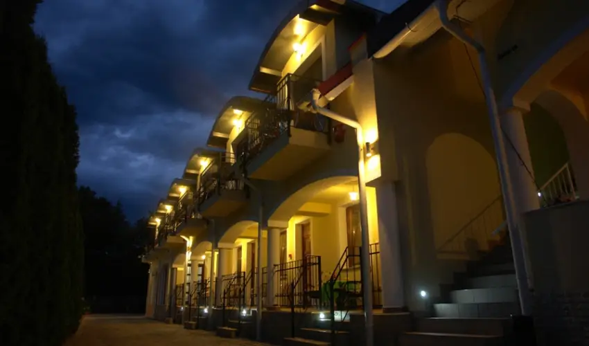 Bajor Panzi Aparthotel Bk, Bkfrd - Mjus 1.