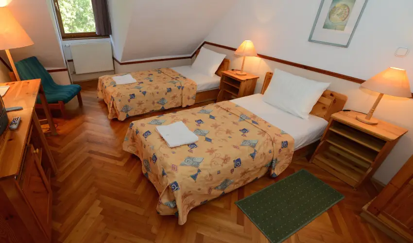 Hotel Bakony Bakonybl - Mjus 1. (min. 2 j)