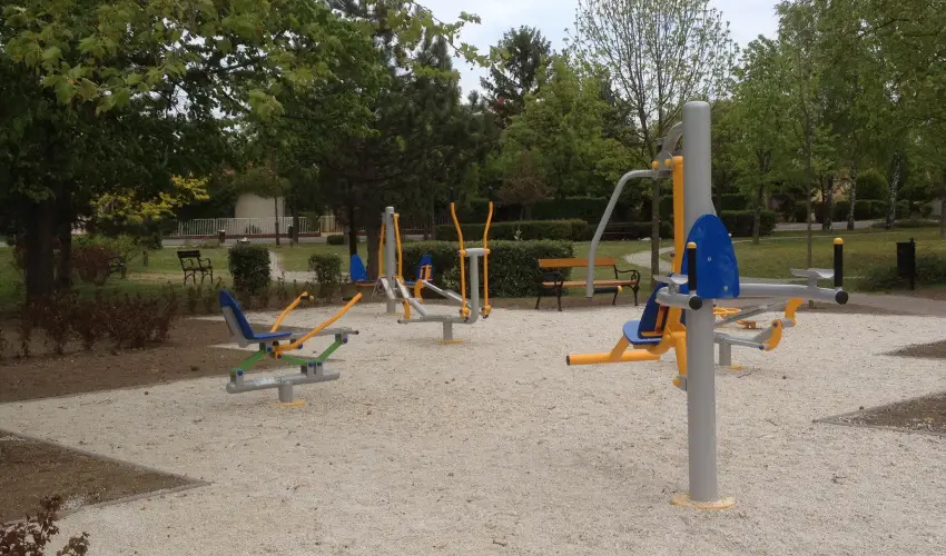 Balla Nyaral Sifok - Mjus 1. (min. 4 j)