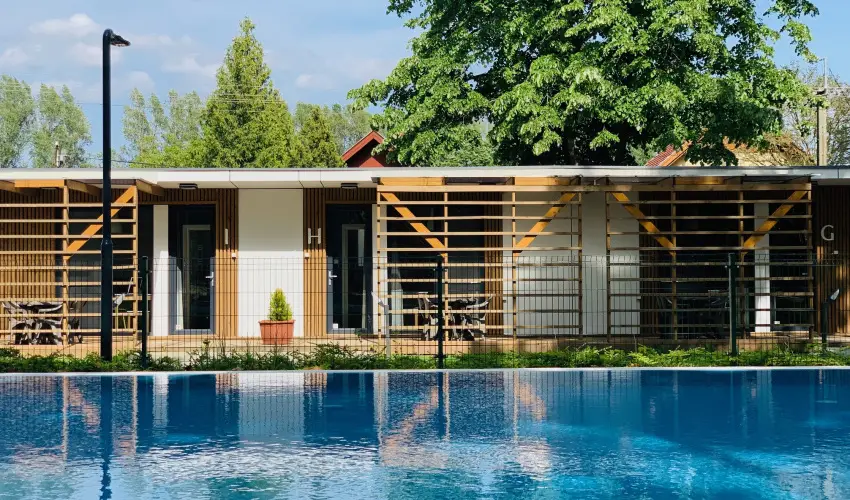 Barack Thermal Apartmanok Tiszakcske - Mjus 1.