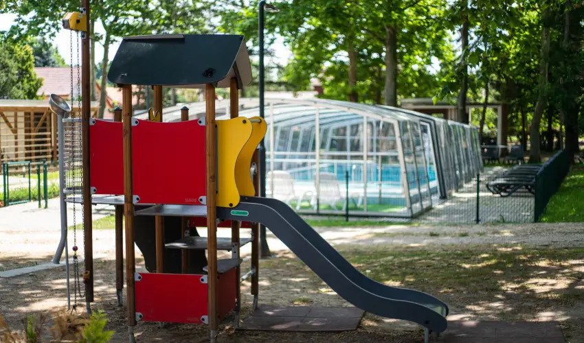 Barack Thermal Apartmanok Tiszakcske - Mjus 1.