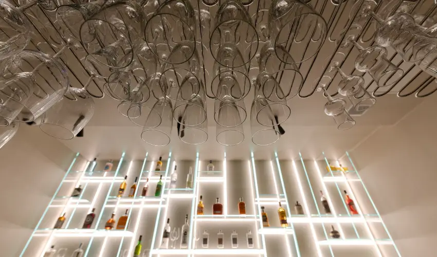 Barka Gal�ria Hotel �s �tterem T�llya - M�jus 1.