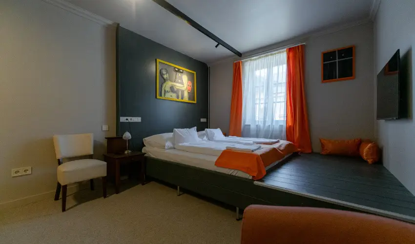 Barka Gal�ria Hotel �s �tterem T�llya - M�jus 1.