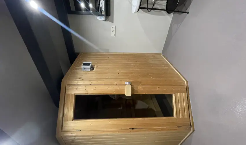 Barka Gal�ria Hotel �s �tterem T�llya - M�jus 1.