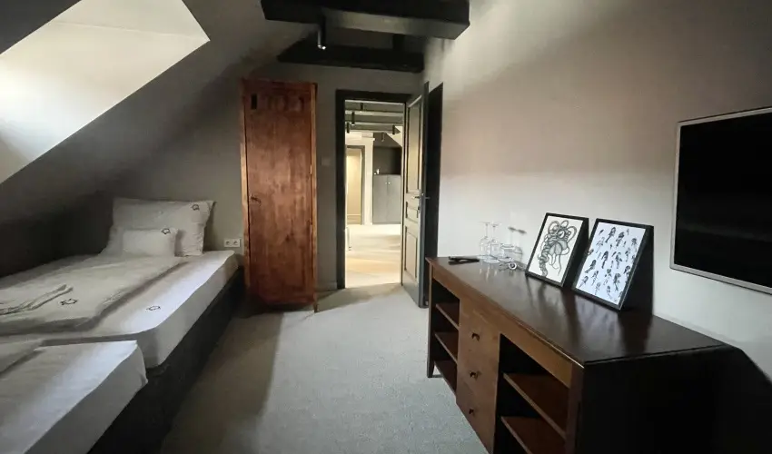 Barka Gal�ria Hotel �s �tterem T�llya - M�jus 1.