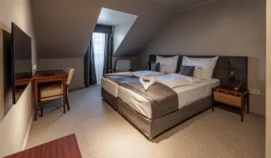 Barka Gal�ria Hotel �s �tterem T�llya