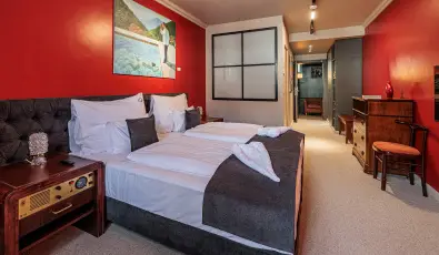 Barka Gal�ria Hotel �s �tterem T�llya