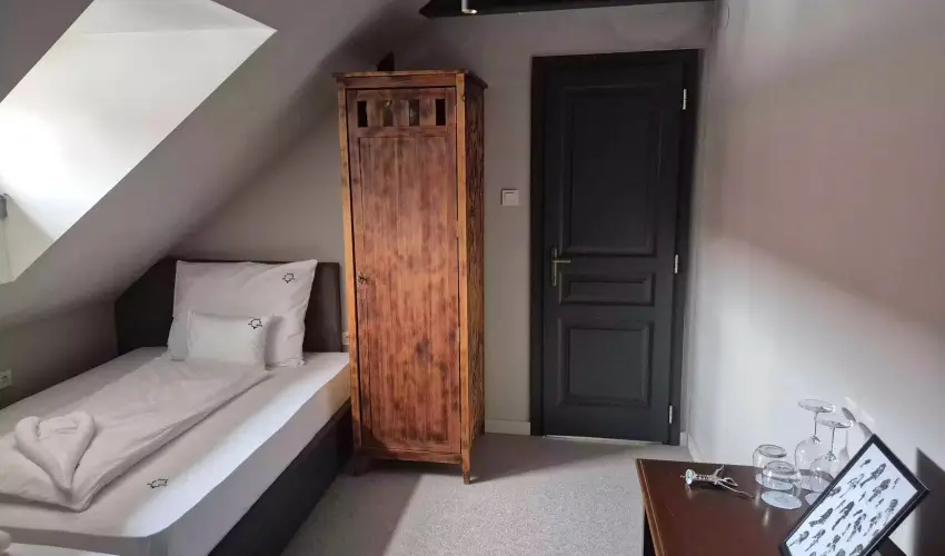 Barka Gal�ria Hotel �s �tterem T�llya - M�jus 1.