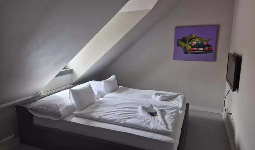 Barka Gal�ria Hotel �s �tterem T�llya - M�jus 1.