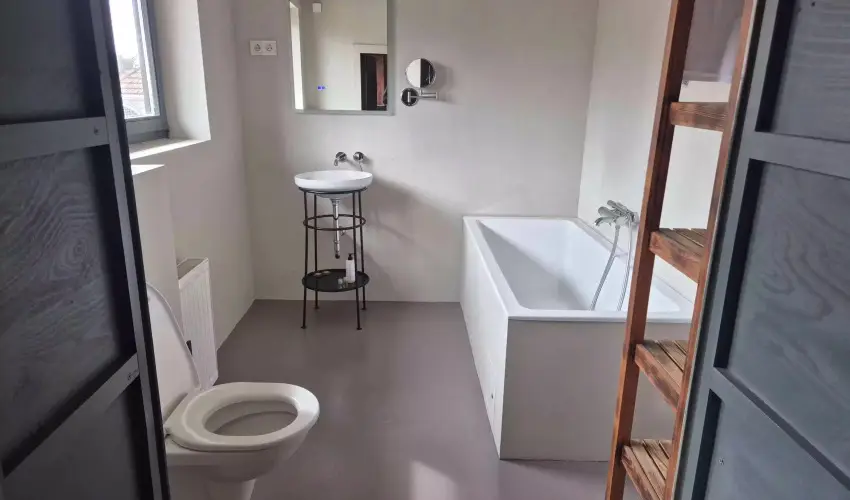 Barka Gal�ria Hotel �s �tterem T�llya - M�jus 1.