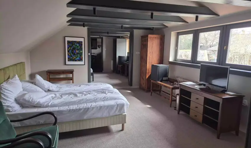 Barka Gal�ria Hotel �s �tterem T�llya - M�jus 1.