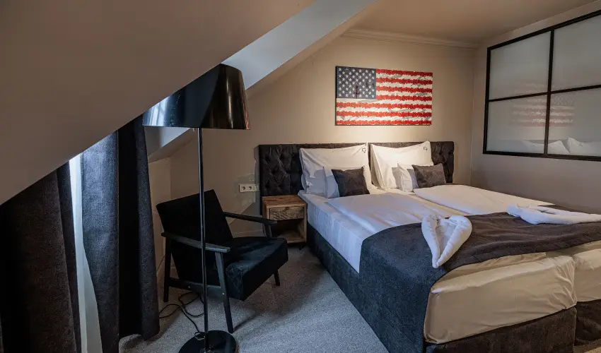 Barka Gal�ria Hotel �s �tterem T�llya - M�jus 1.