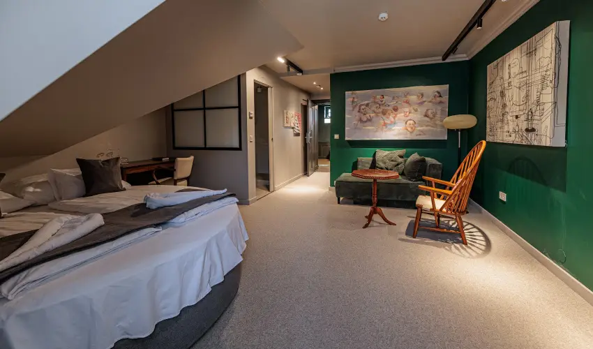 Barka Gal�ria Hotel �s �tterem T�llya - M�jus 1.