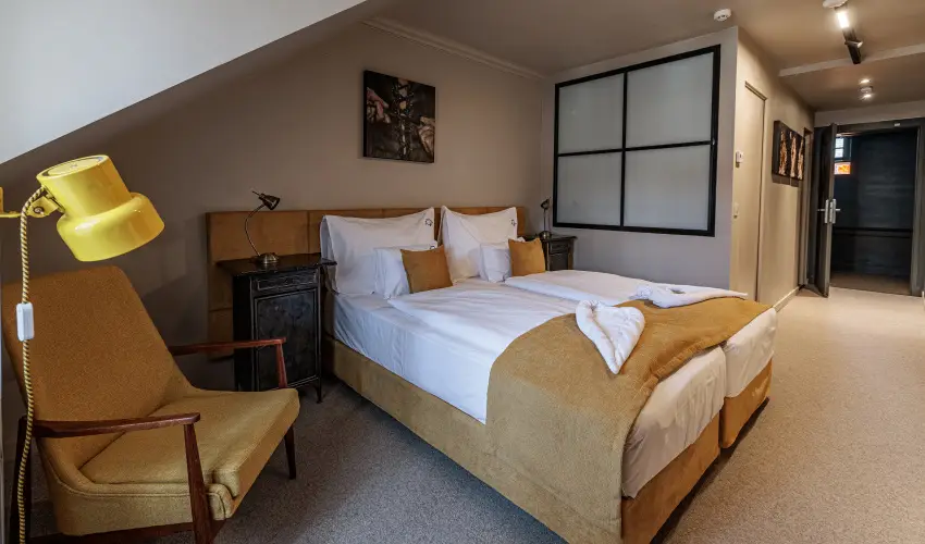 Barka Gal�ria Hotel �s �tterem T�llya - M�jus 1.