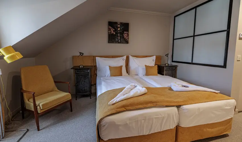 Barka Gal�ria Hotel �s �tterem T�llya - M�jus 1.