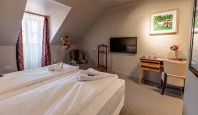 Barka Gal�ria Hotel �s �tterem T�llya