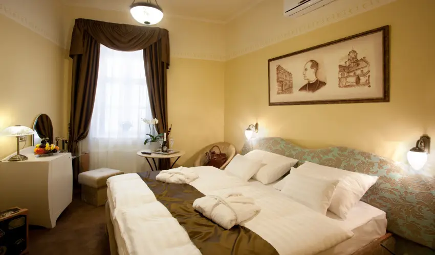 Barokk Hotel Promend Gyr - Mjus 1. - teljes elrefizetssel