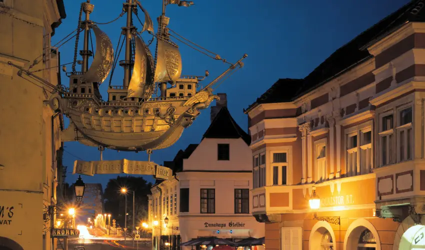 Barokk Hotel Promend Gyr - Mjus 1. - teljes elrefizetssel