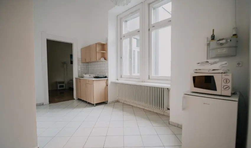 Baross City Hotel Budapest - Mjus 1. - teljes elrefizetssel