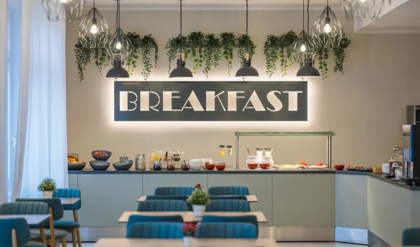 Baross City Hotel Budapest - Mjus 1. - teljes elrefizetssel