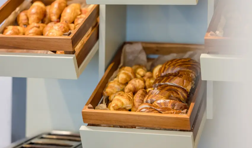 Baross City Hotel Budapest - Mjus 1. - teljes elrefizetssel