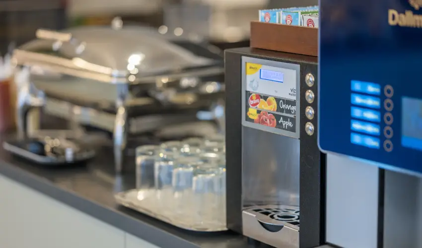 Baross City Hotel Budapest - Mjus 1. - teljes elrefizetssel